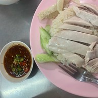นายภณข้าวมันไก่