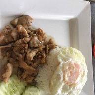 เมนูของร้าน สเต็กกระทะร้อนบ้านเกาะ สุรนารีวิลล์ นครราชสีมา