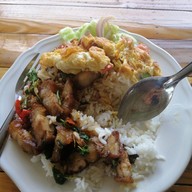 เมนูของร้าน ป้าติ๋มอาหารตามสั่ง