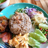 บ้านขนมนายช่าง