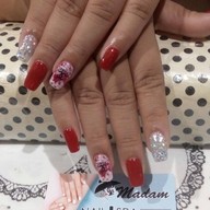 Madam Nail Spa