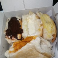 ขนมปังเจ้าอร่อยเด็ดเยาวราช ภูเก็ต