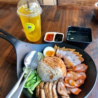 กระบุงเงิน by รัช-ชะ-ดา