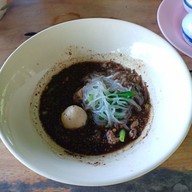 เมนูของร้าน ร้านก๋วยเตี๋ยวเรือแม่ประไพ