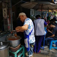 บุญทาวุธ กระเพาะปลา ขนมจีนน้ำเงี้ยว ขนมหวานล้านนา