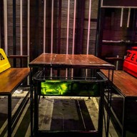 บรรยากาศ Chalermkrung Vintage Cafe Pattaya