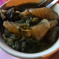 เล็กข้าวต้ม