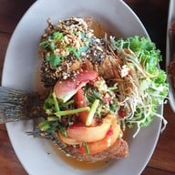 กระชังบังหมุด