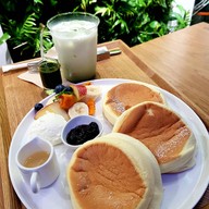 เมนูของร้าน Innisfree green Cafe Myeongdong