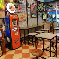 บรรยากาศ ขาหมูพะโล้วินเทจ Kha Moo Palo Vintage