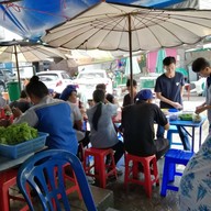 บุญทาวุธ กระเพาะปลา ขนมจีนน้ำเงี้ยว ขนมหวานล้านนา