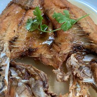 เมนูของร้าน บ้านสุขสวัสดิ์ ปลาแม่น้ำ สาขาพระประแดง พระประแดง