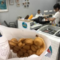 Hong Kong Waffle By MuayLuigi บาย หมวย ลุยจิ