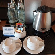 โรงแรมรอยัลปริ๊นเซสหลานหลวง