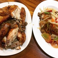 เมนูของร้าน รุ่งโรจน์ กม.14