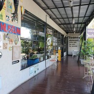 Tooney Food Room & Cafe