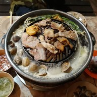เมนูของร้าน พุงกางหมูกระทะ