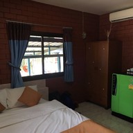 เฟื่องฟ้าแสงมณีรีสอร์ท