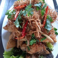 สโมสรโรงเตี๊ยมริมบึง