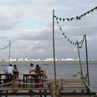 ซาอุ​ Seafood เกาะล้าน