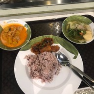 ข้าวแกงสกุลทอง เซ็นทรัลพระราม 3