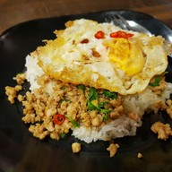 เมนูของร้าน หมี่กระเฉดเจ๊อ้อยตลาดพลู บางขุนนนท์24