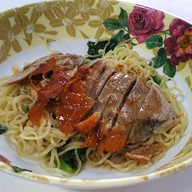 เป็ดย่าง หมูกรอบ สาธุประดิษฐ์