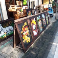 บ้านถวาย