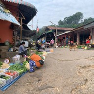 บรรยากาศ ตลาดสดแม่สลอง