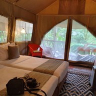 หินตกริเวอร์แค้มป์ ณ ช่องเขาขาด