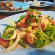 ร้านพี่หมึก (ไก่โอ่ง)