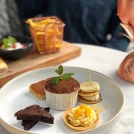 เมนูของร้าน Lychee Restaurant