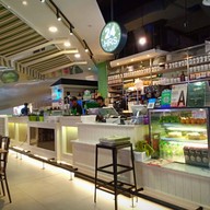 หน้าร้าน HOMETOWN Hainan Coffee KLIA2