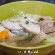 อมรพันธ์ ติ๋มซำ