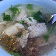 เมนูของร้าน ข้าวต้มปลาแป๊ะชุน