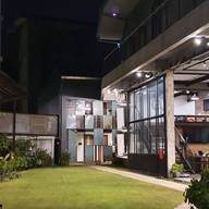 The Entaneer Poshtel