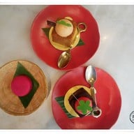 เมนูของร้าน Issaya La Patisserie Emquartier