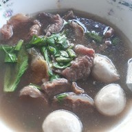 เมนูของร้าน เนื้อตุ๋นน้ำแดง 5 ดาว (สูตรน้ำจิ้มพริกไทยดำ) บางกอกใหญ่
