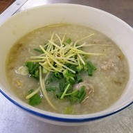 เมนูของร้าน ข้าวต้มปลาทนายความ