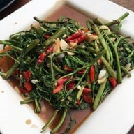 ร้านอาหารบ้านคุณหญิง