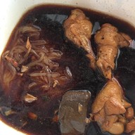 เมนูของร้าน ก๋วยเตี๋ยวไก่เจ๊แดง เซ็นทรัลลาดพร้าว