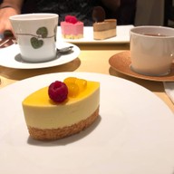 Hidemi Sugino