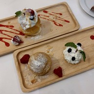 Charm Eatery & Cafe
