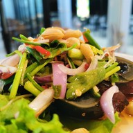 ข้าวต้มแต้จิ๋ว หลักเมือง