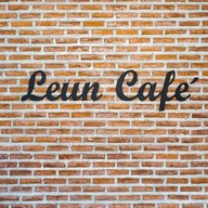 บรรยากาศ ลื่น คาเฟ่