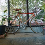 บรรยากาศ ลื่น คาเฟ่