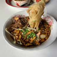 ก๋วยจั๊บโบราณ ตลาดเก่าจันทบูร