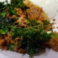 กระเพรา (สำหรับคนชอบเผ็ด)