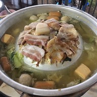 ม่อนชาพาเพลิน