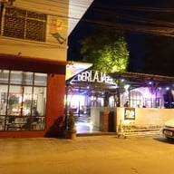 ร้านอาหารเด้อหล่าแจ๊ส Der La Jazz